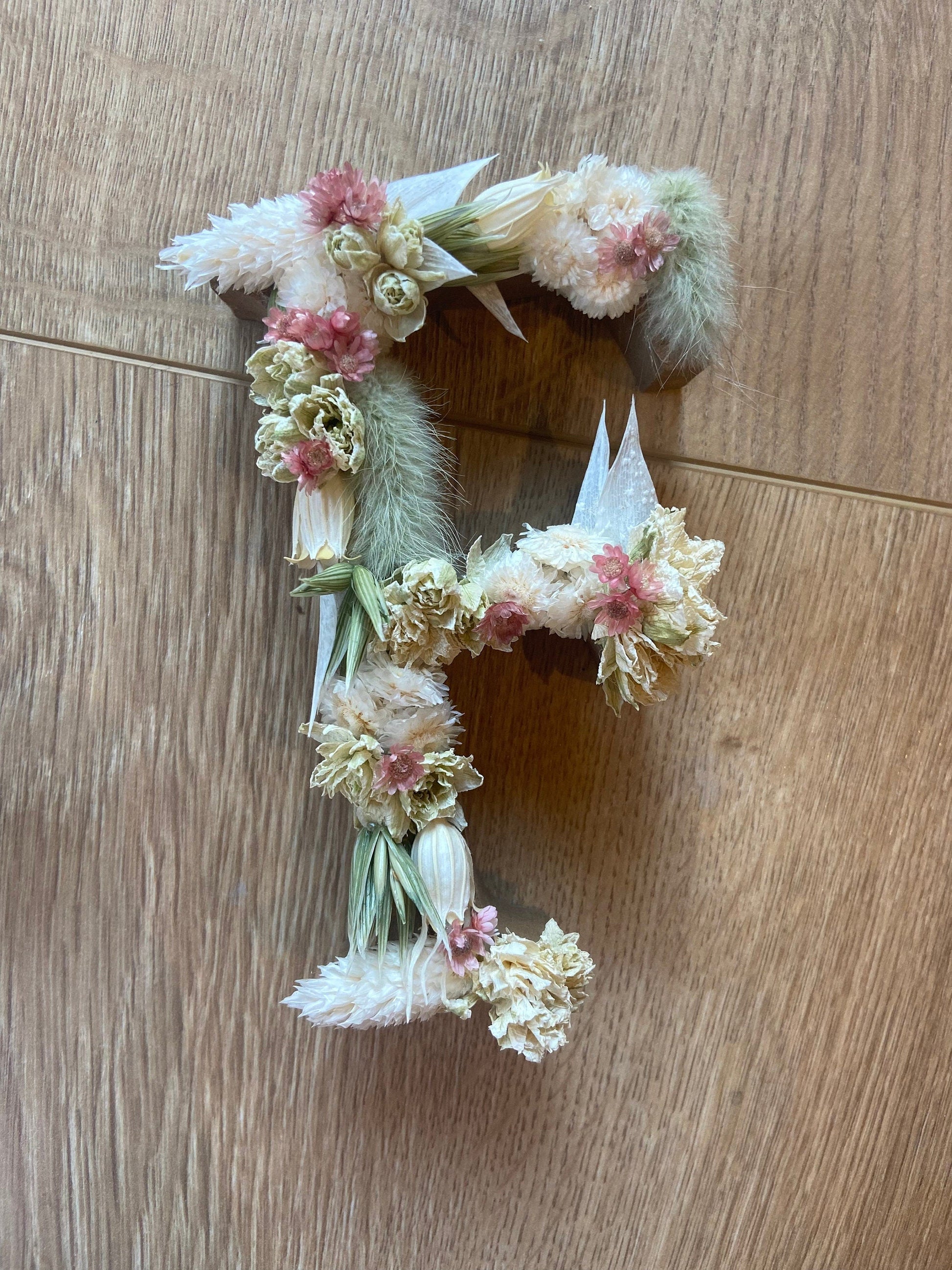 Lettre fleurs séchées  ( décoration enfant, mariage , bapteme, home ... ) Product vendor