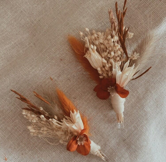 Boutonnières fleurs séchées SUMMER accessoires mariage, autres évènements. Bouquets, Peignes, couronnes, bracelets, barrettes... Product vendor