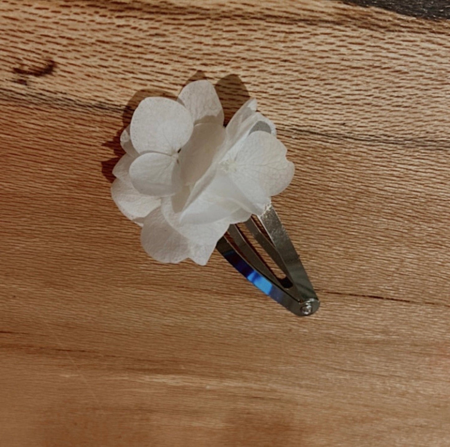 Peignes fleurs séchées PURE accessoires mariage et autres évènements. Bouquets, Peignes, couronnes, boutonnières, bracelets, barrettes.. Product vendor