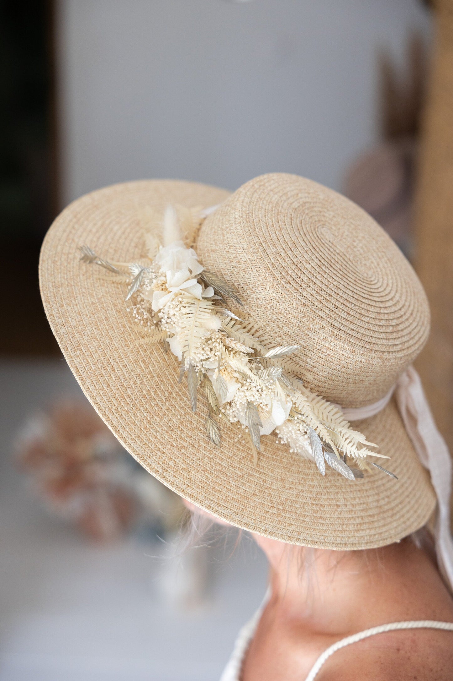 Décoration fleurs séchées chapeau Product vendor