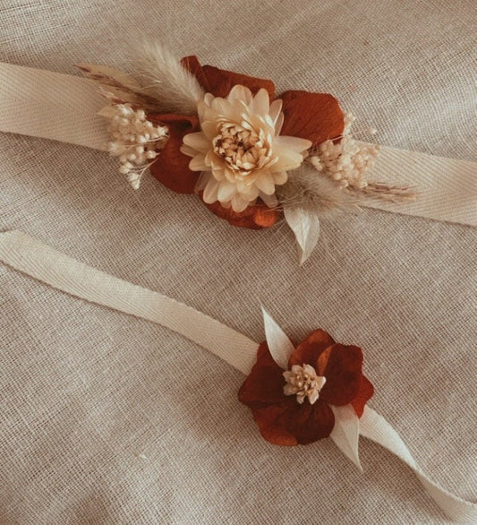 Bracelets fleurs séchées SUMMER accessoires mariage, autres évènements. Bouquets, Peignes, couronnes, boutonnières, bracelets, barrettes... Product vendor