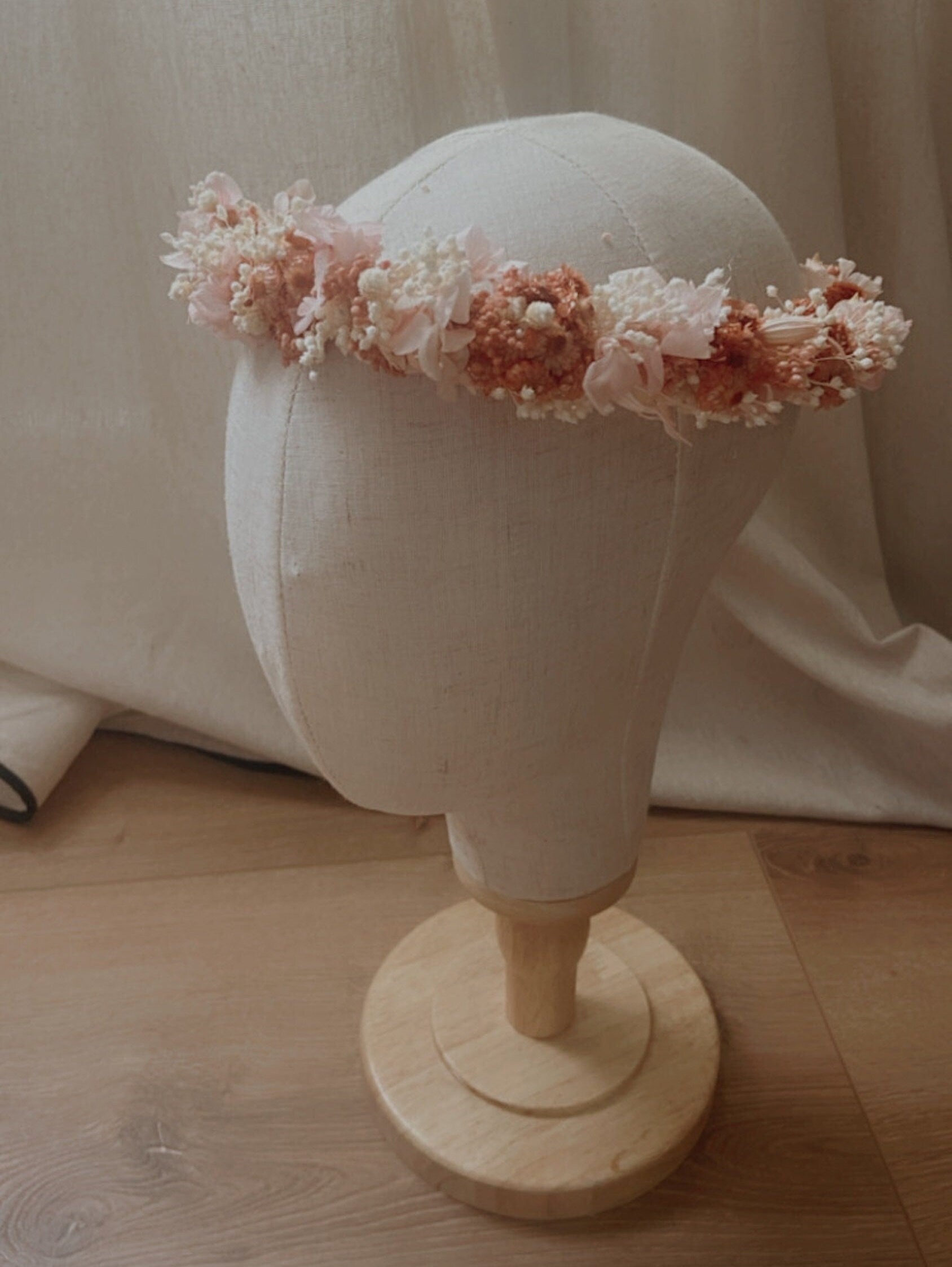 Boutonnière fleurs séchées SUNSET, accessoires mariages et autres évènements. Bouquets, Peignes, couronnes, bracelets, barrettes. Product vendor
