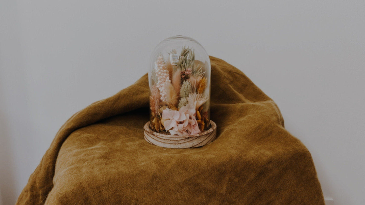 Cloche " JANE " décoration d'intérieur en fleurs séchées, vert, rose, beige, nude Product vendor