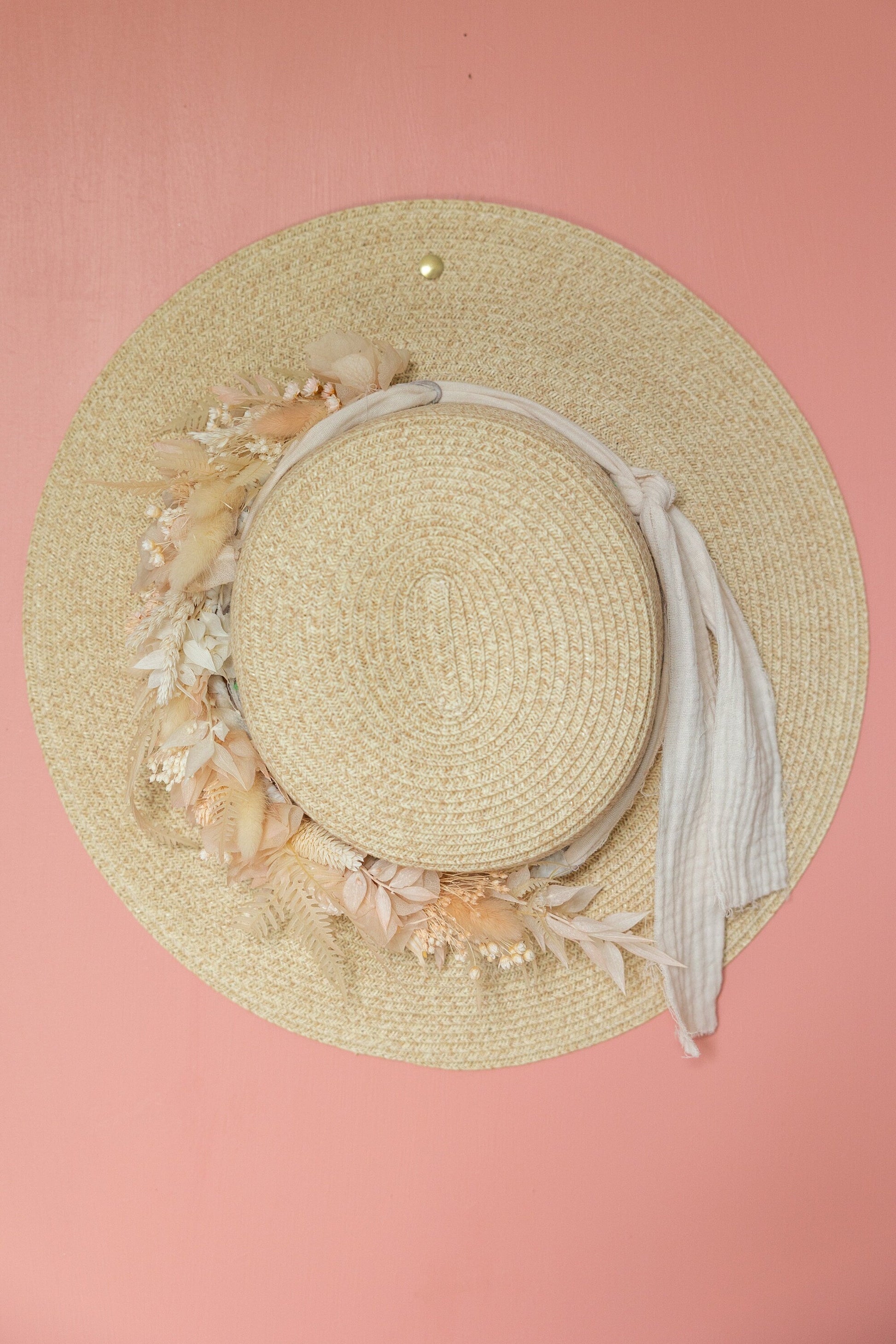 Décoration fleurs séchées chapeau Product vendor